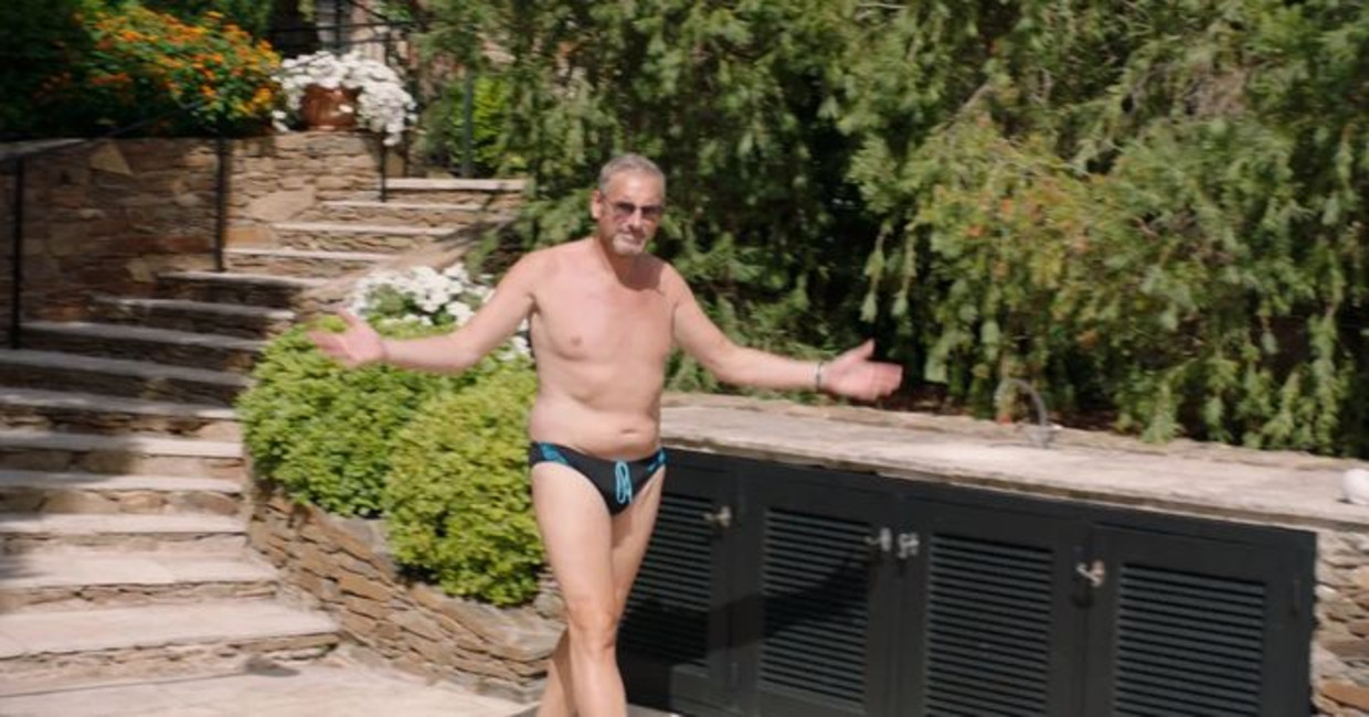 Gert in speedo, 'bien venus' en Dr. Pimple Popper: kijkers smullen van  nieuw seizoen 'De Verhulstjes'
